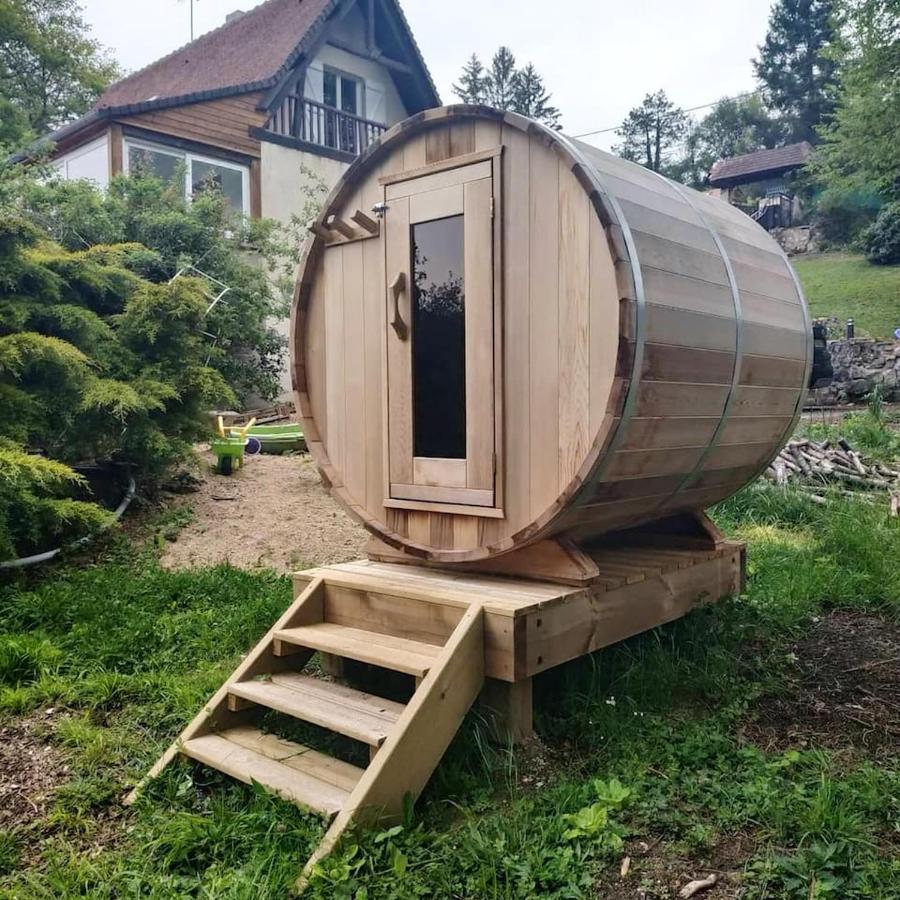 Chalet D'Une Chambre Avec Piscine Partagee Sauna Et Jardin Clos A Louatre المظهر الخارجي الصورة