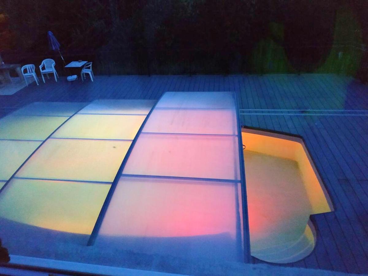Chalet Chaleureux A Louatre Avec Piscine Partagee المظهر الخارجي الصورة